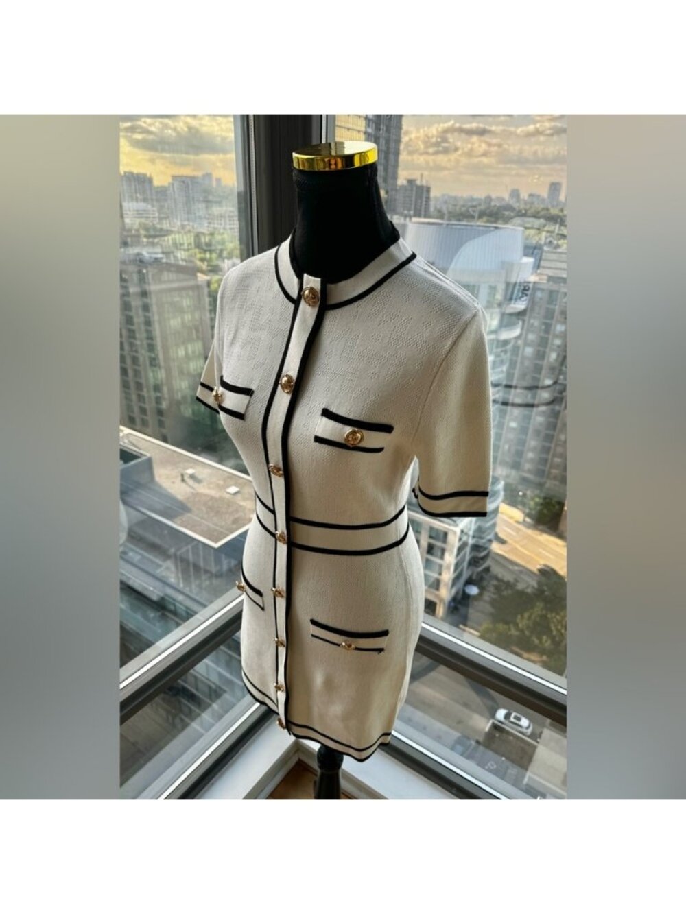 🆕 KARL LAGERFELD 🧿 NWT Classic Knit Dress with Embroidered Monogram, White, Sm - Picture 11 of 16